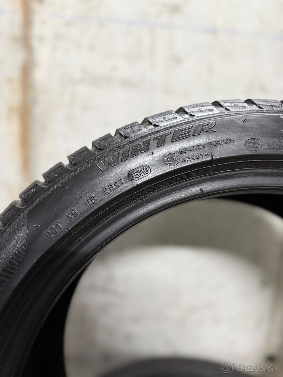 Zimné pneumatiky 245/40/18 Pirelli Sottozero 3 Winter AO - 9