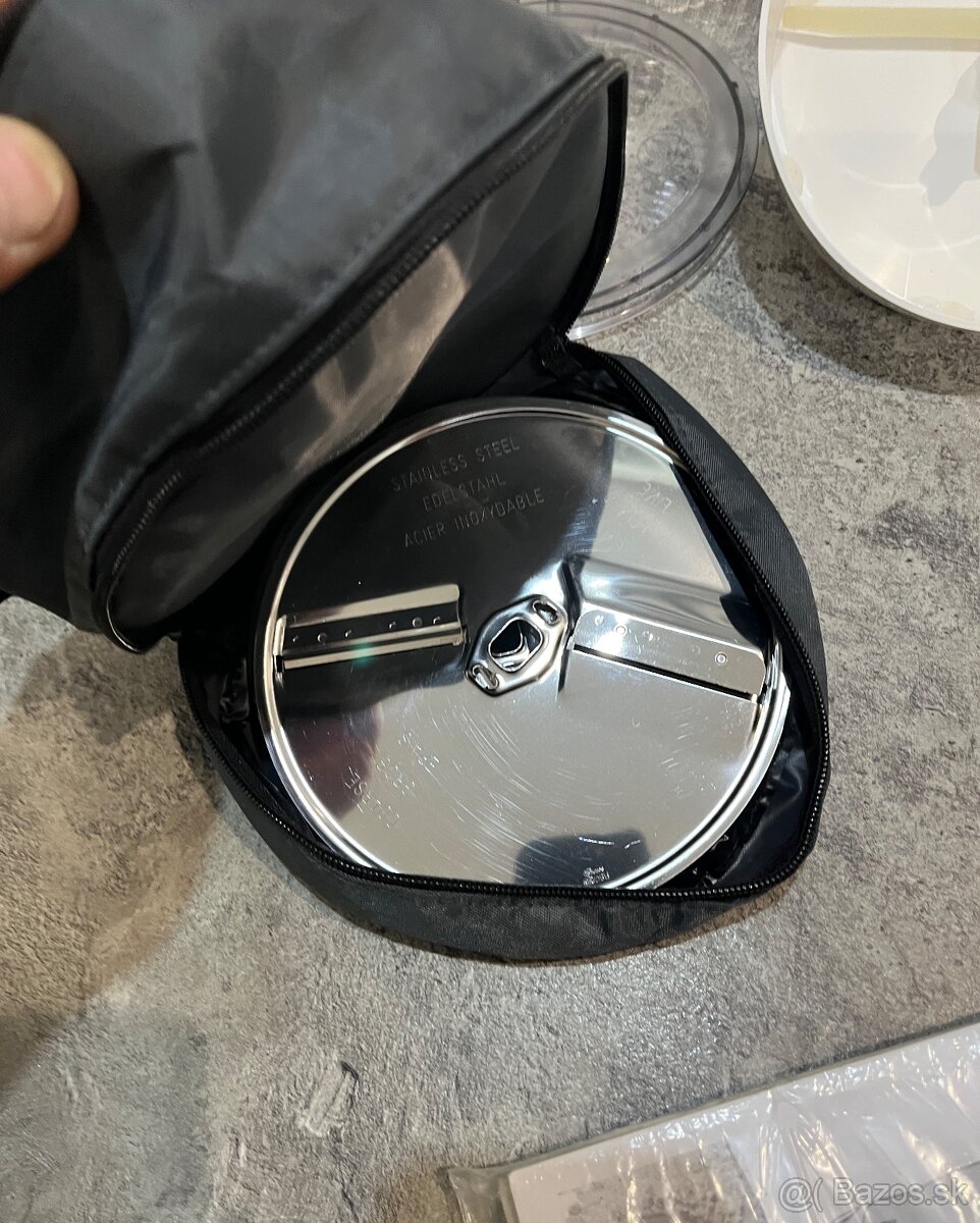 Bosch MUM 54230 900W kuchynský robot - 9