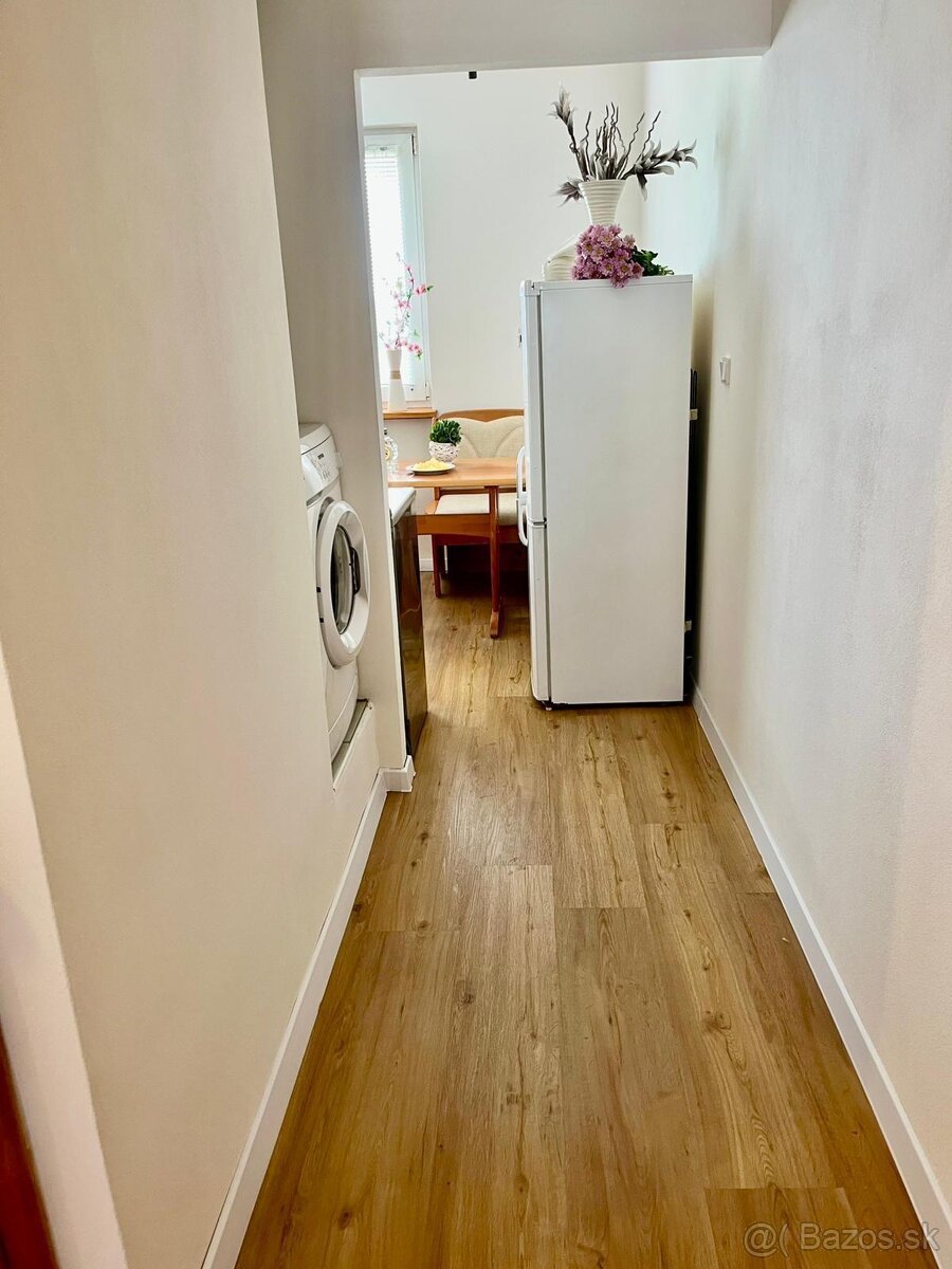 Priestranný 3-izbový byt s výhľadom na Vysoké Tatry - 9