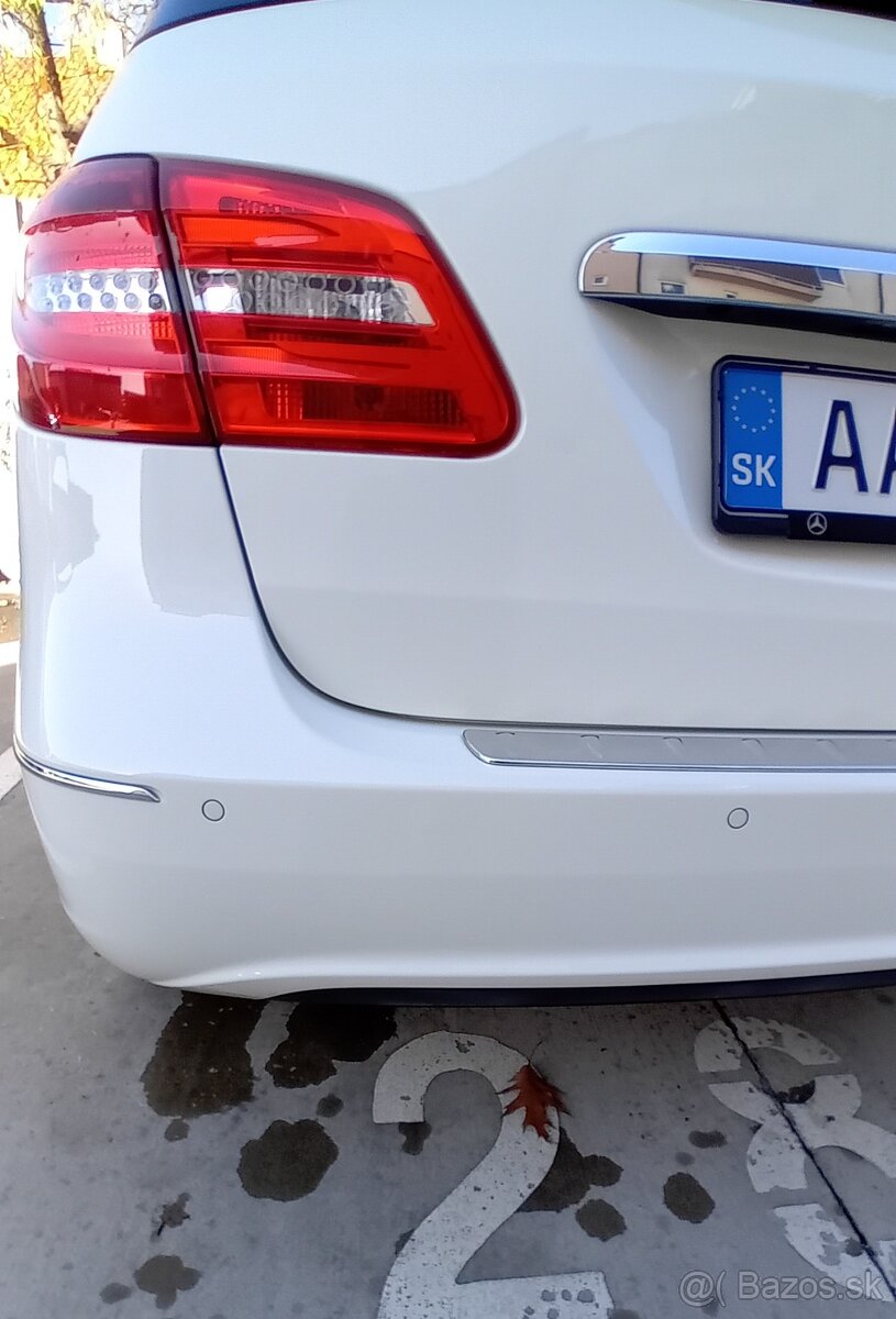 Mercedes b trieda - 9
