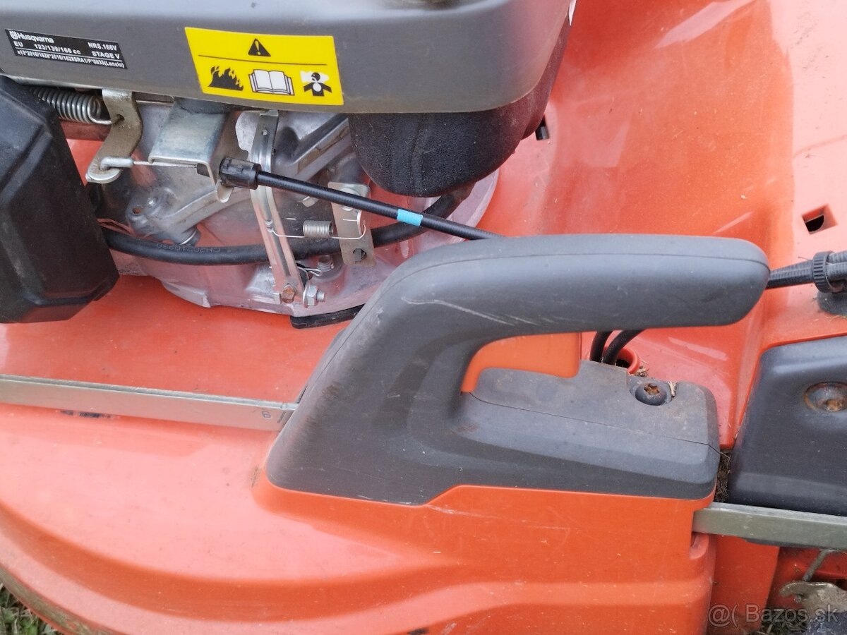 Husqvarna motorova kosacka LC 347V - 9