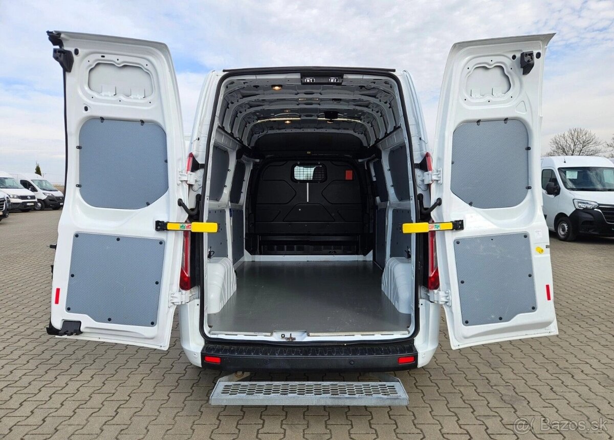 Ford Transit Custom L2H2 2.0 TdCi 131 koni - 2018 - 9