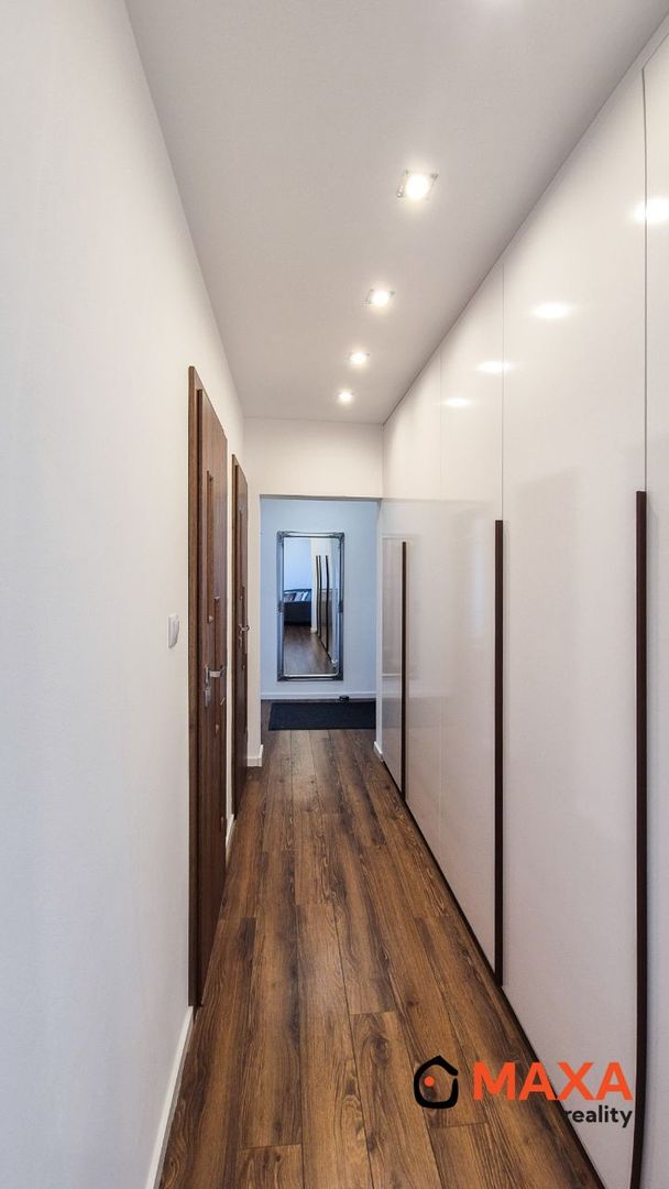 TROJIZBOVÝ BYT SÍDLISKO ŽABNÍK PRIEVIDZA - 9