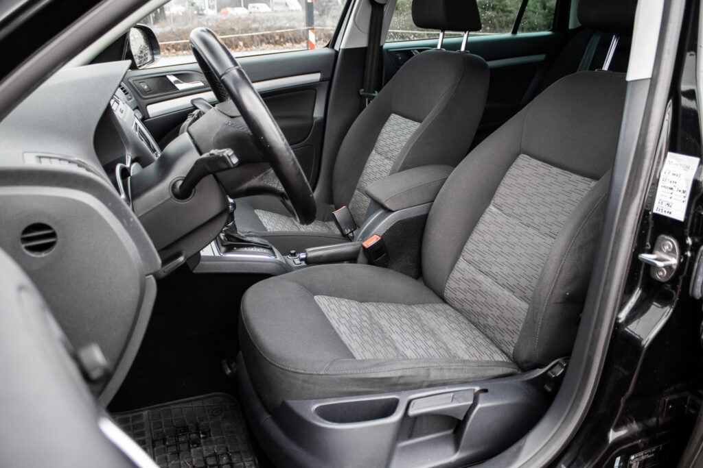 Škoda Octavia Combi 1.6 TDI, 77 kW (2013) - 9