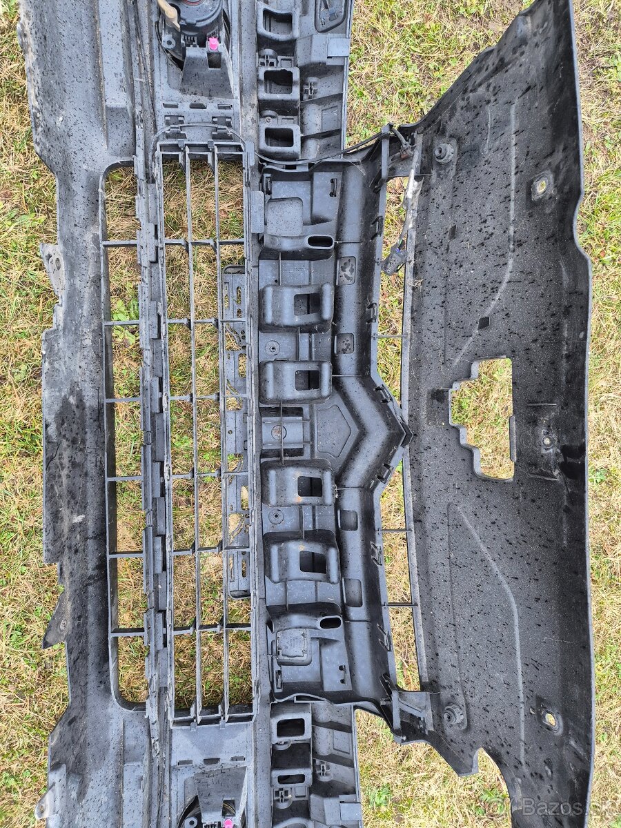 Predny naraznik Citroen C5 II - 9