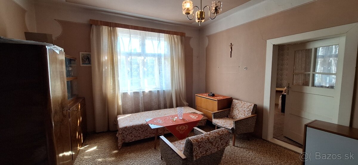 Rodinný dom na bývanie, na víkendy, 1+4 - 9