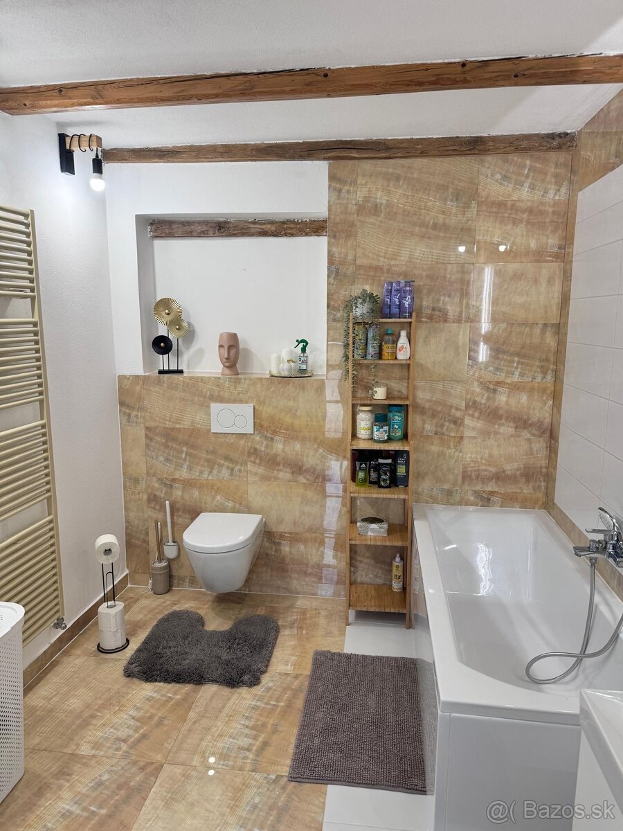 Jedinecny dom v lone prirody na predaj. - 9