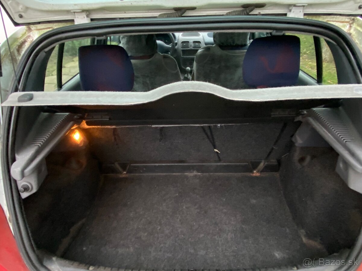 Predám Renault clio 1,2 8v - 9