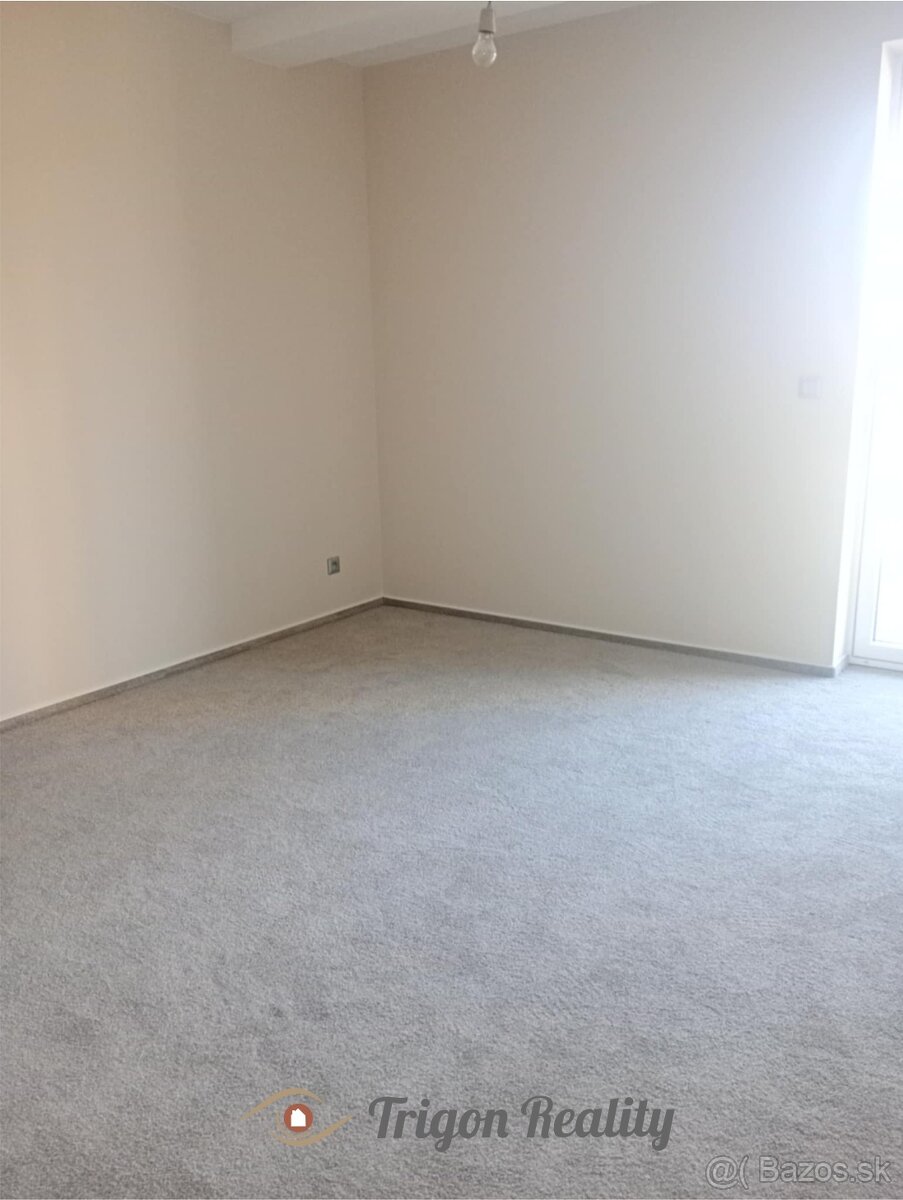 4 izbový byt v historickom centre Komárna - 9