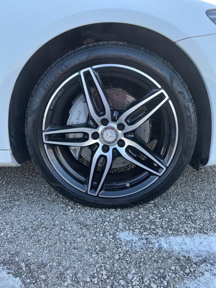 Mercedes-Benz E220d 4Matic / AMG Line /Dph - 9