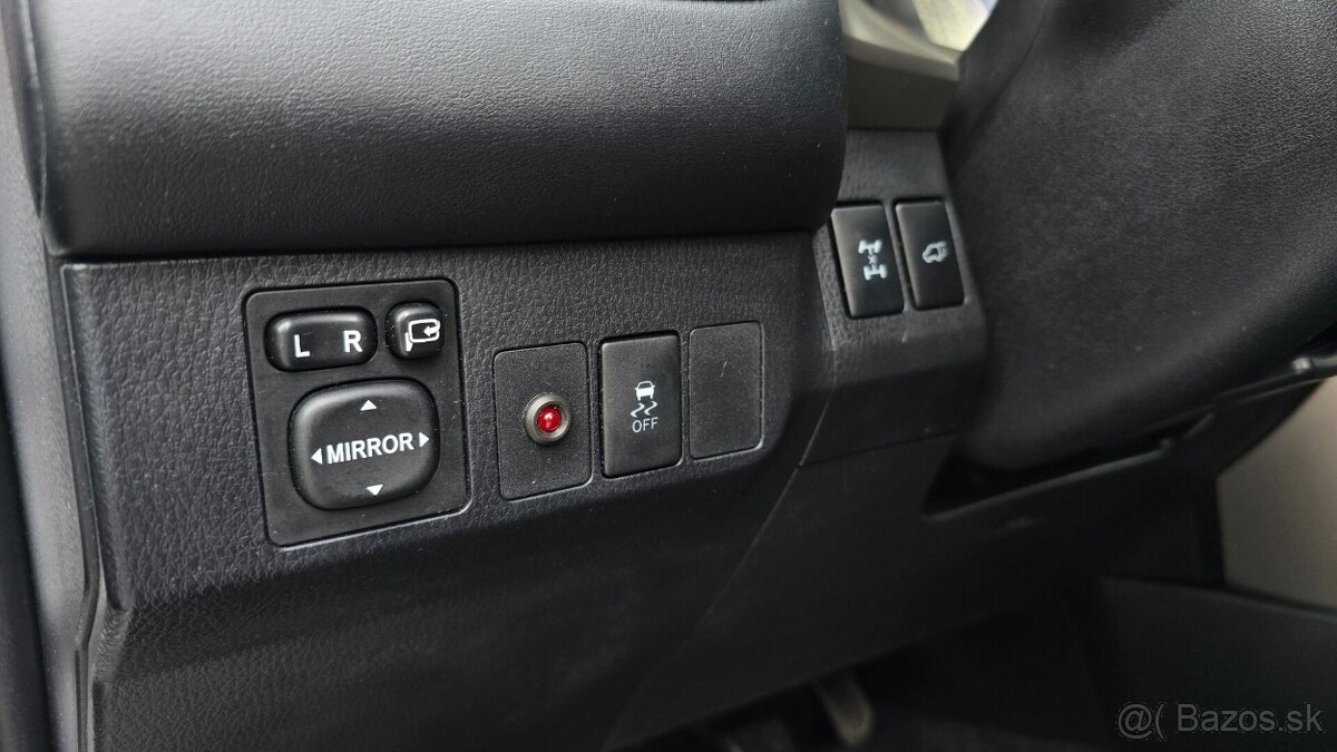 Toyota RAV4 2.2 D-4D Active Design Visibility Smart - 9