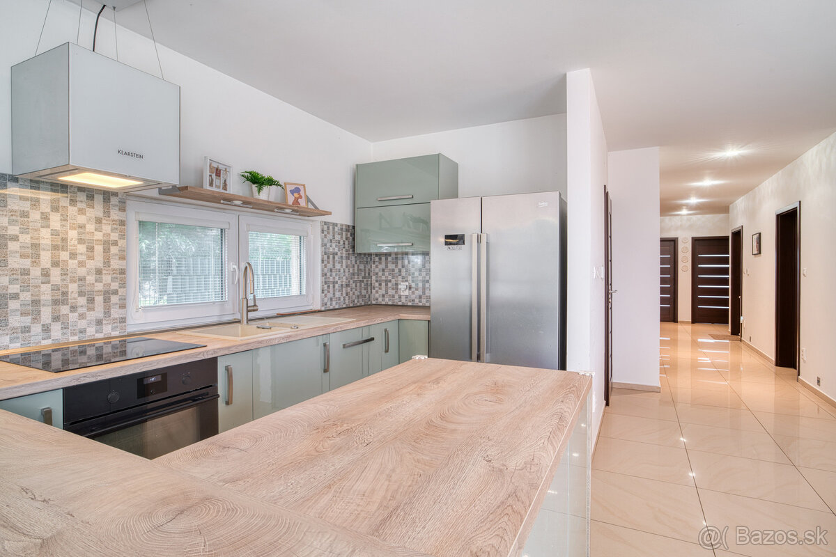 Na predaj 4-izbový rodinný dom v obci Gajary - 9