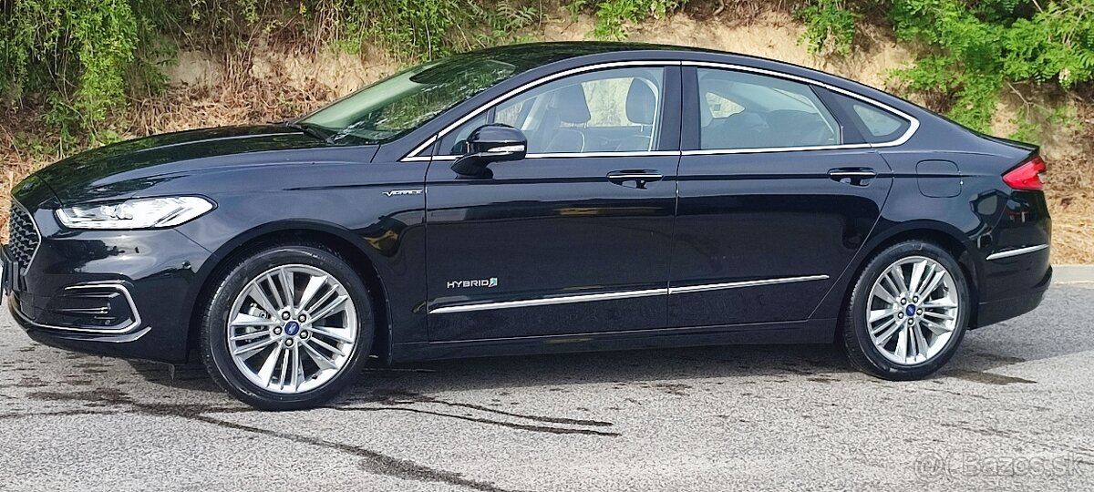 Ford Mondeo VIGNALE HYBRID 2,0 BENZIN+HEV,14159KM - 9