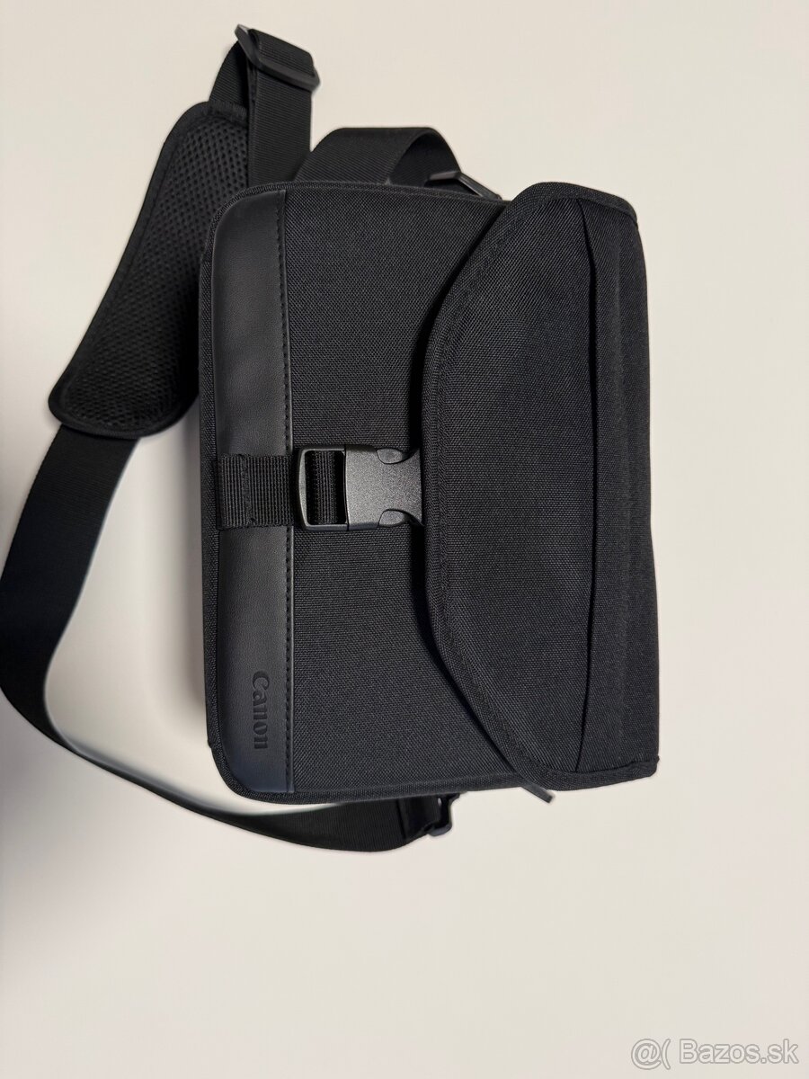 Canon EOS 2000D + 18-55mm IS II Value Up Kit - 9