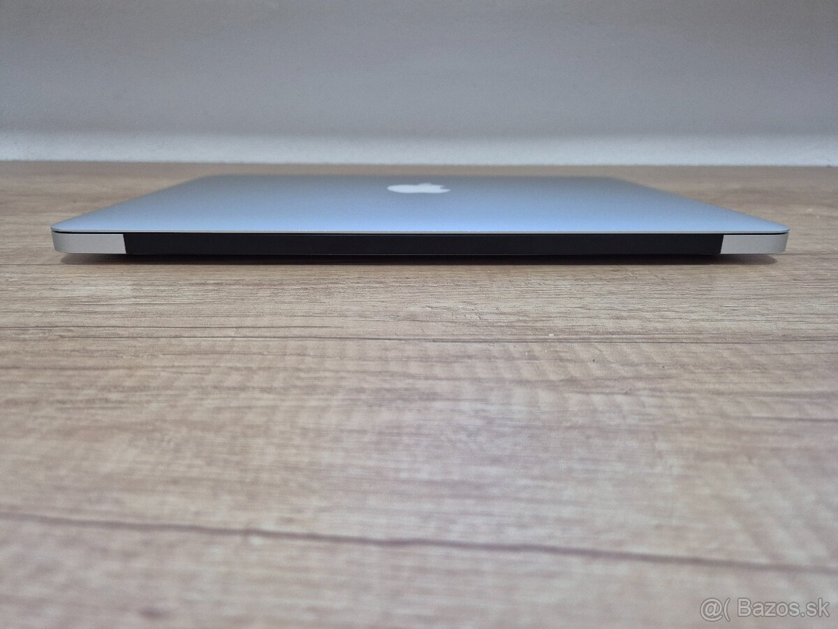 MacBook Air (13-inch, 2017) /Intel Core i5/8GB RAM/128GB SSD - 9