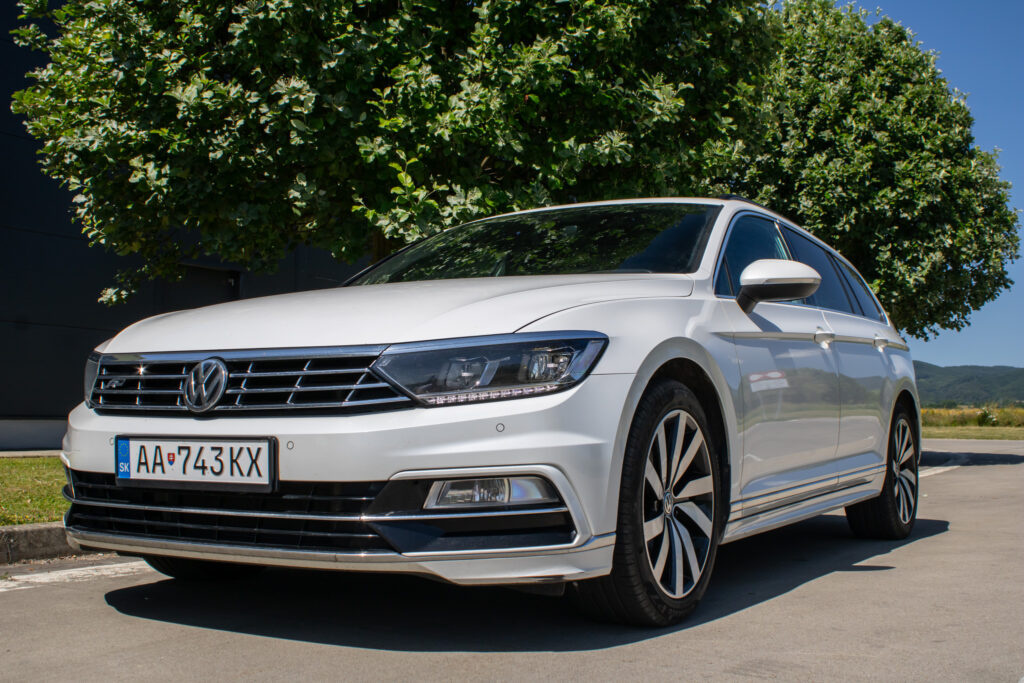 Volkswagen Passat 2.0 TDI R-line B8 - 9