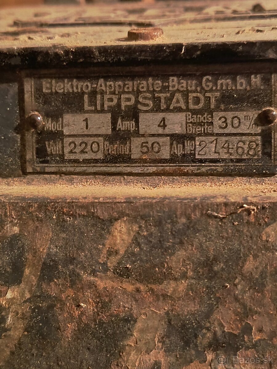 hoblovačka,dlabačka,pásovka,sverák,stôl - 9