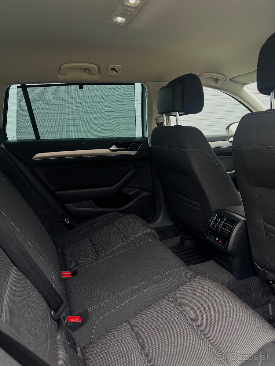 Volkswagen Passat Variant 2.0 TDi DSG - Comfortline - 9