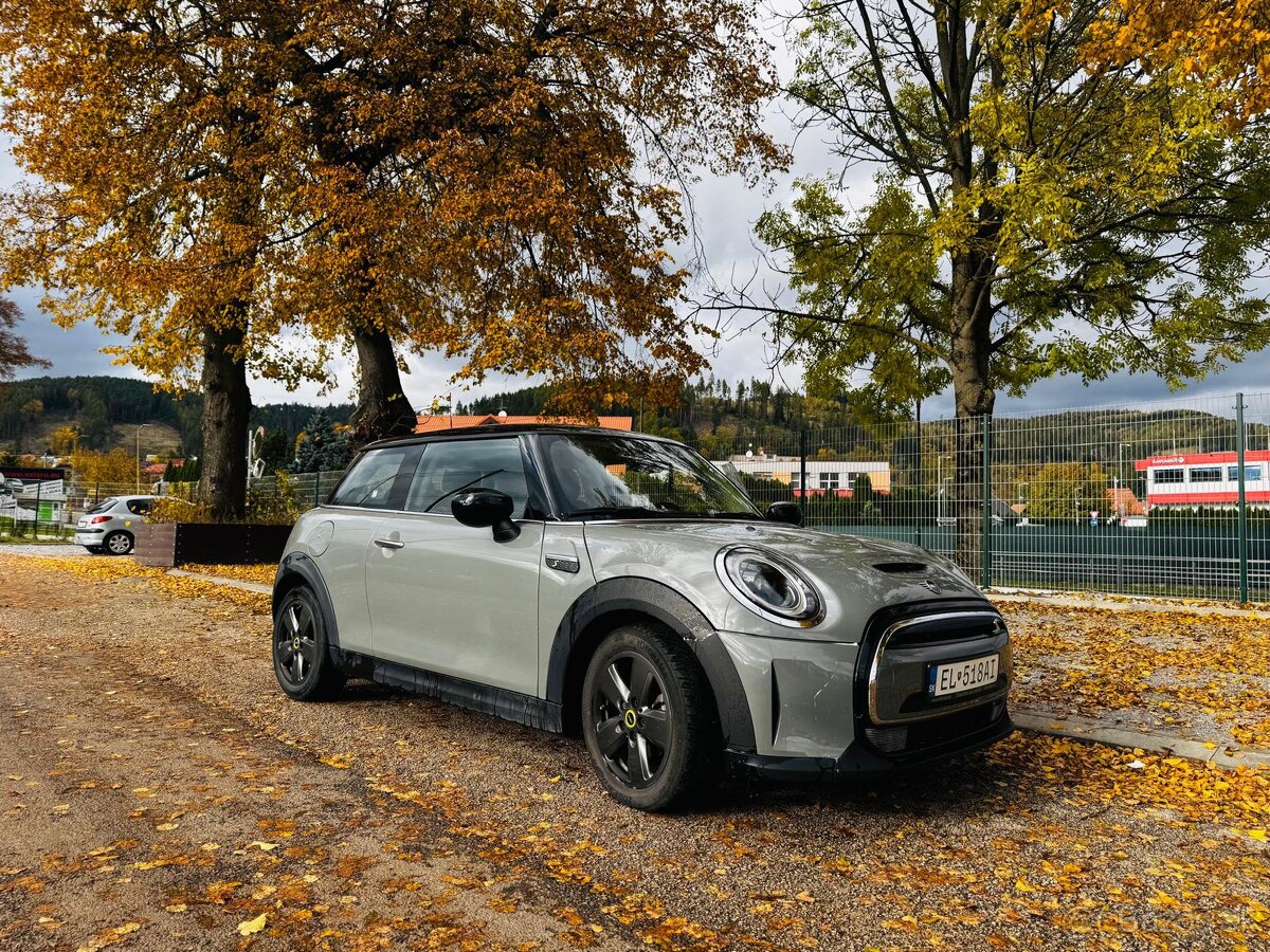 Mini Cooper S Essential 2022 (13 407 € odpočet DPH) - 9