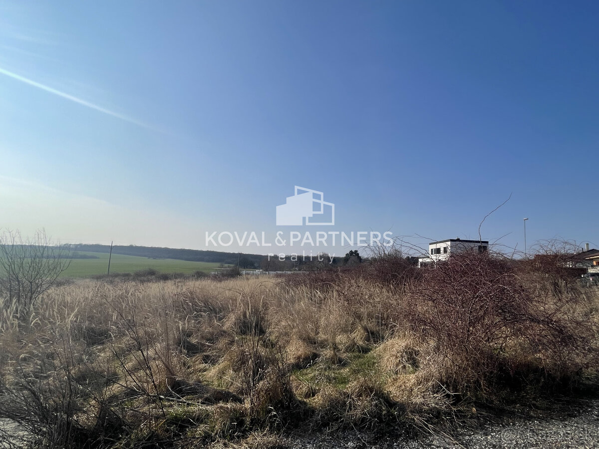 Na predaj orná pôda 3706 m2 - 9