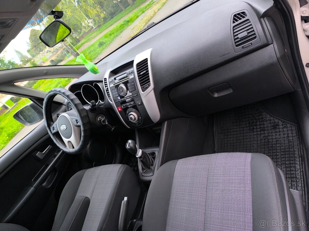 Kia Venga 1.4 benzín, kúpené na Slovensku - 9