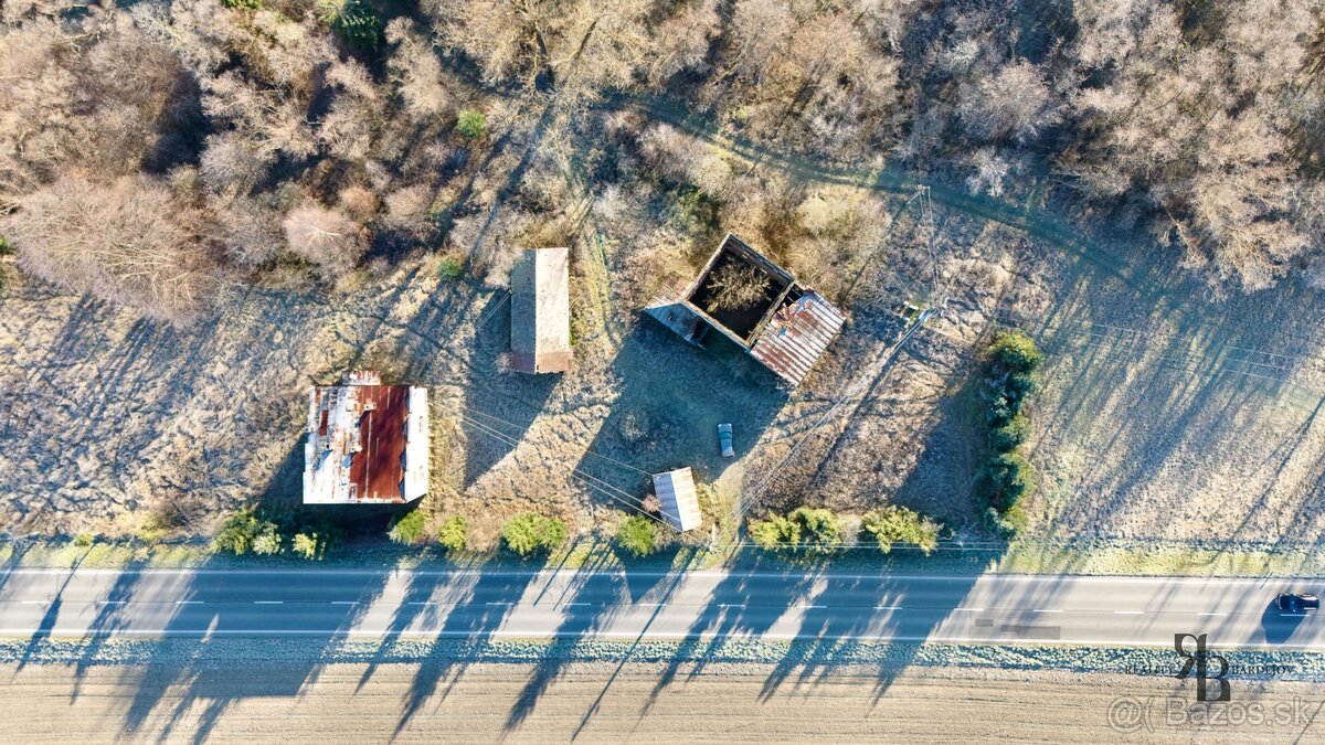 NA PRENÁJOM POZEMOK SO STARŠÍMI STAVBAMI - 9