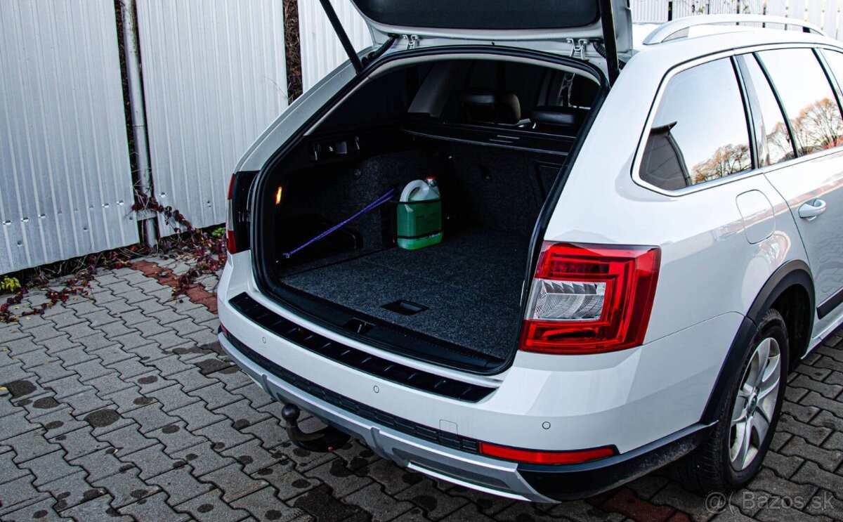 Škoda Octavia Combi SCOUT 2.0 TDI DSG 4x4 - 9