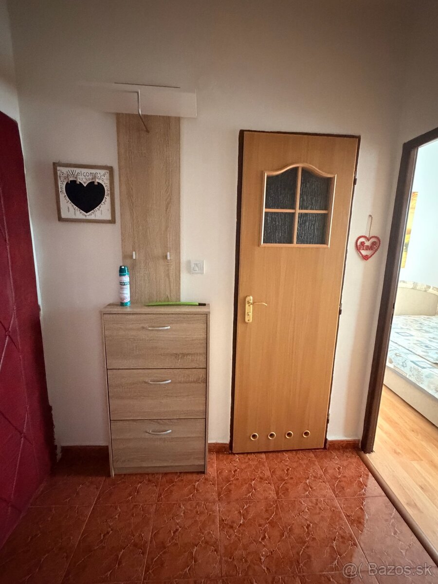 Na prenájom 2 izbový byt - 9