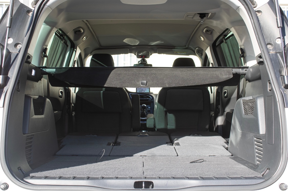 Peugeot 5008 2.0 HDi 110 kW - 9