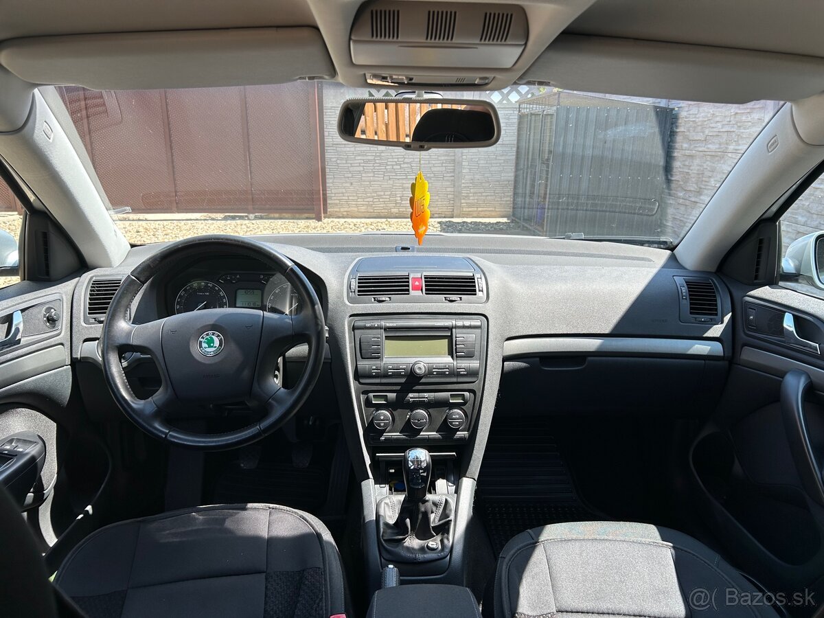 Skoda octavia 2,117 000km - 9