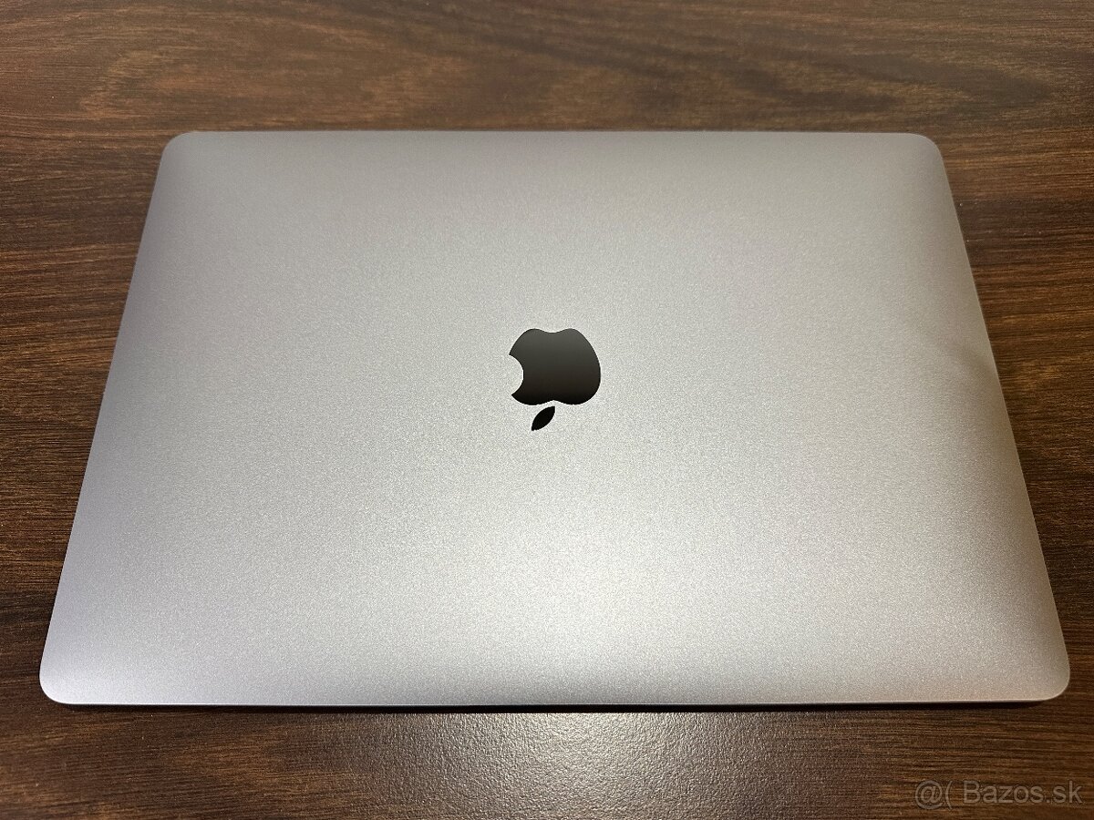 MacBook Air M1 13" 8/256 GB - 100% batéria a stav - 9