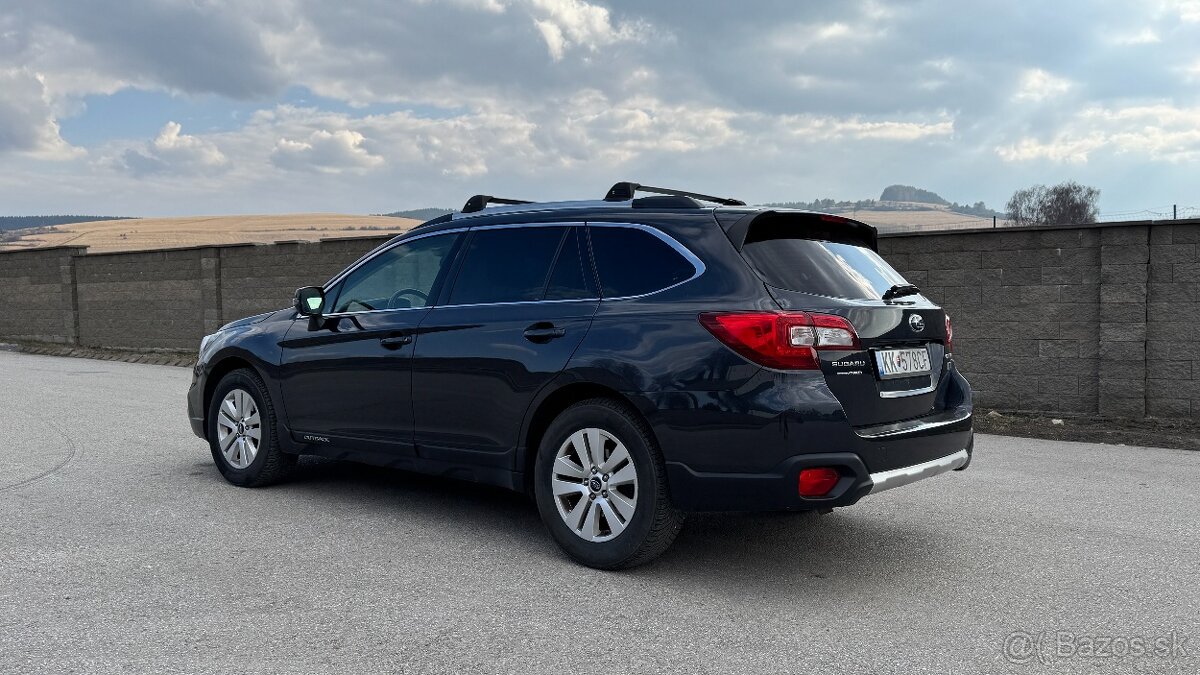 Subaru Outback 2D - 9