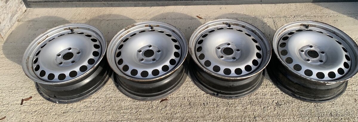 Plechové disky 16 stky - 9