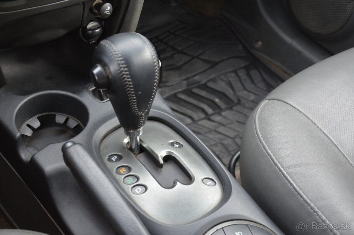 Hyundai Santa Fe 2.7 i 4WD - 9