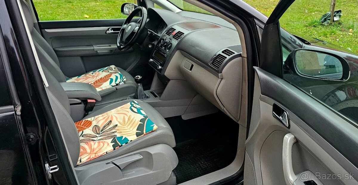 Volkswagen Touran 1.9 Tdi 7 Miestne R V 2009 Náj 193.000 km - 9