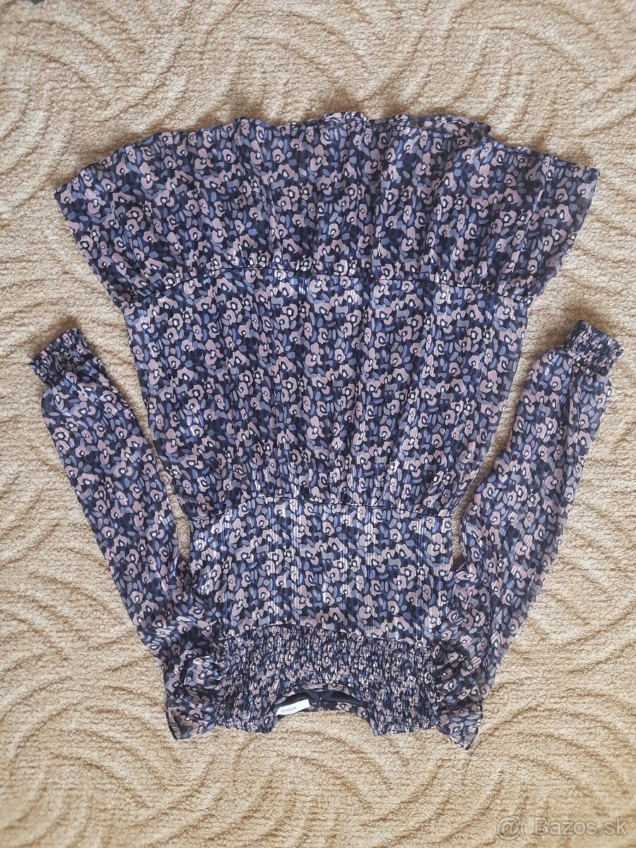 Krásne dievčenské šaty, veľkosť 140 - 9