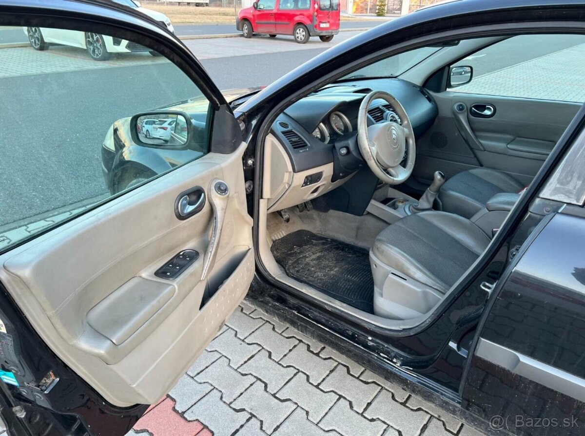 Renault Megane 1.6i 16V 83kw STK 3/2027 - 9