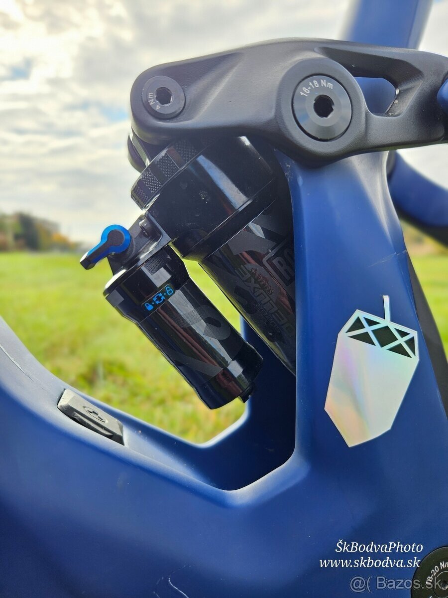 Lapierre E-zesty AM 9.4 L Karbon 2025 - 9