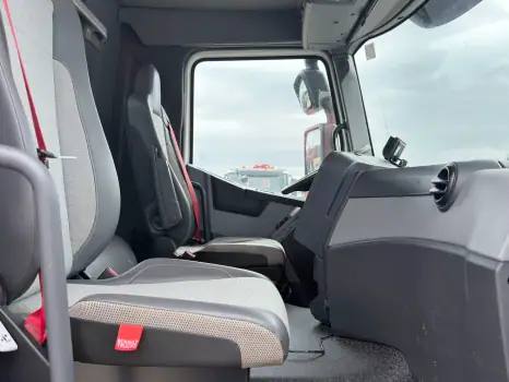 RENAULT C 380, 6x4 sklápač - 9