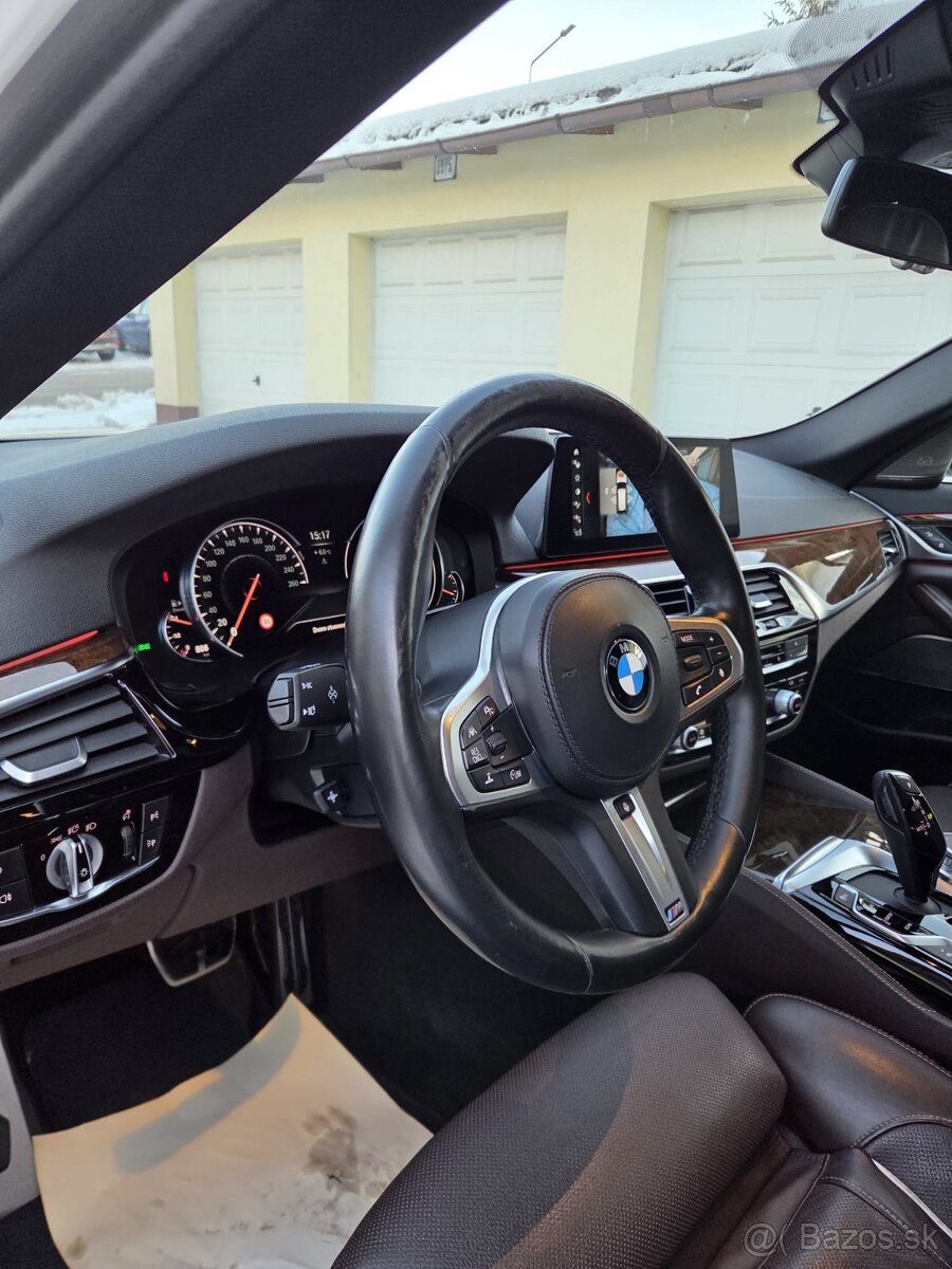 BMW 520 xdrive G31 - 9
