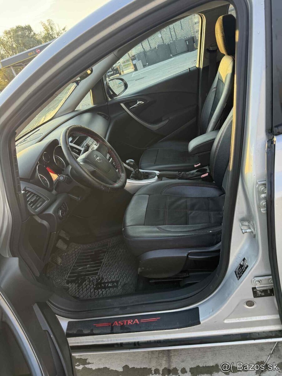 Opel Astra J 1.4 Benzín LPG 74KW - 9