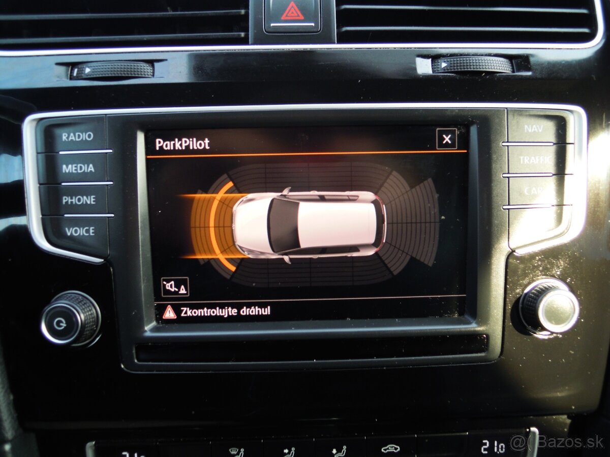 Volkswagen Golf, 1.4TSi R-LINE - SERVIS - 9