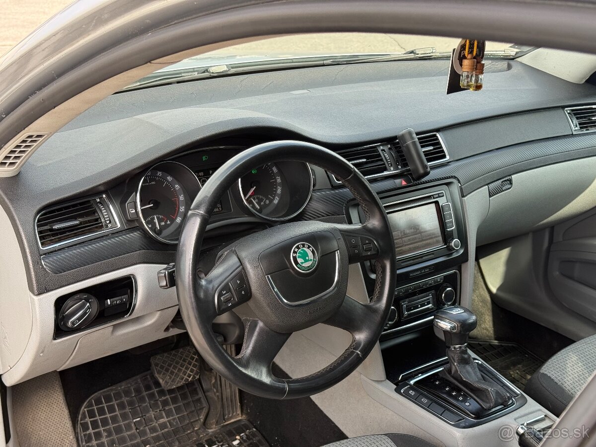 Škoda superb - 9