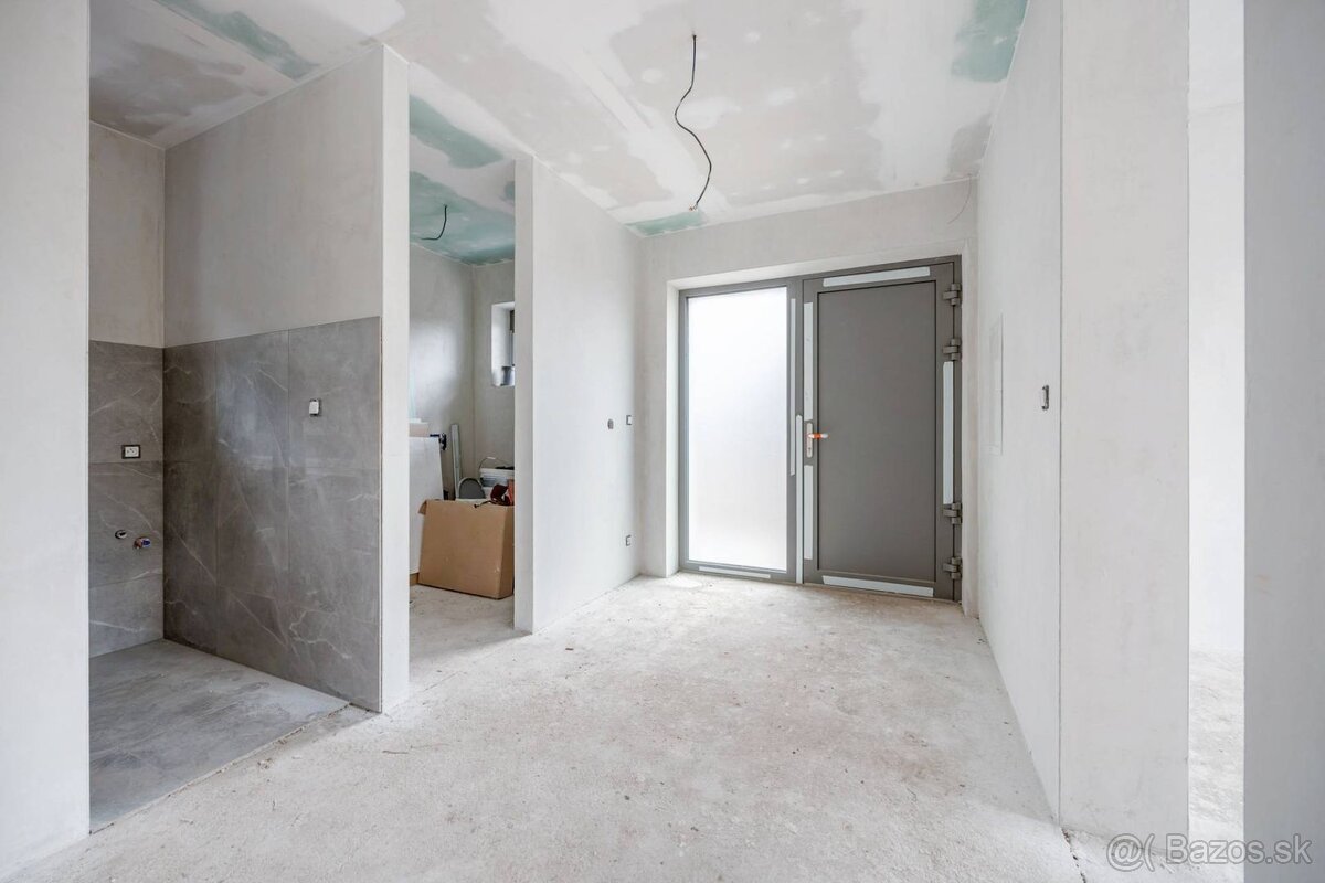 REZERVOVANÉ : Nový domov v Devíne - 5izb. rodinný dom s doko - 9