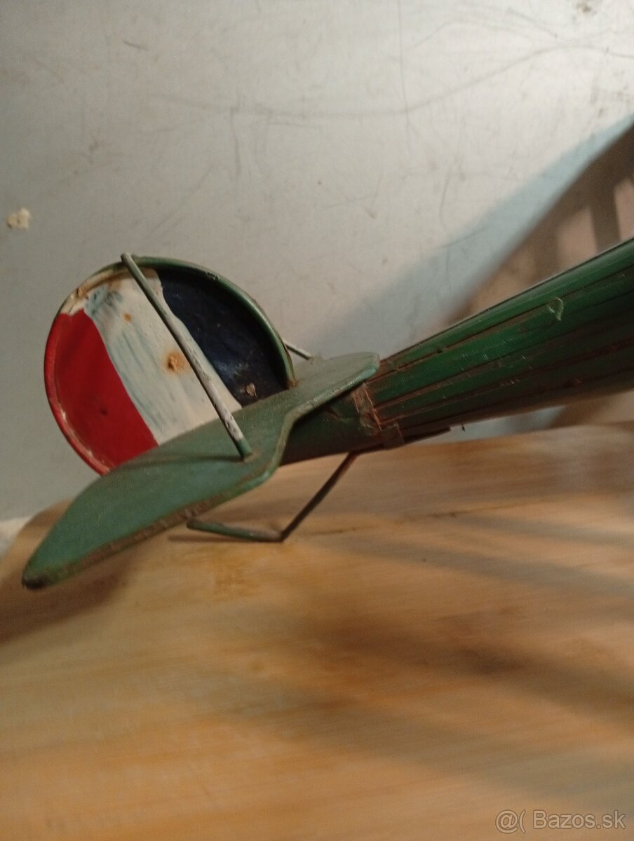 Kovový britský dvojplosnik z1.s.vojny - 9