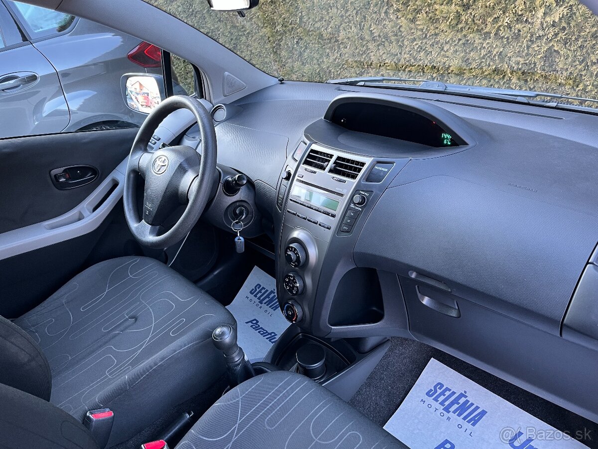 Toyota YARIS 2009 benzín - 9