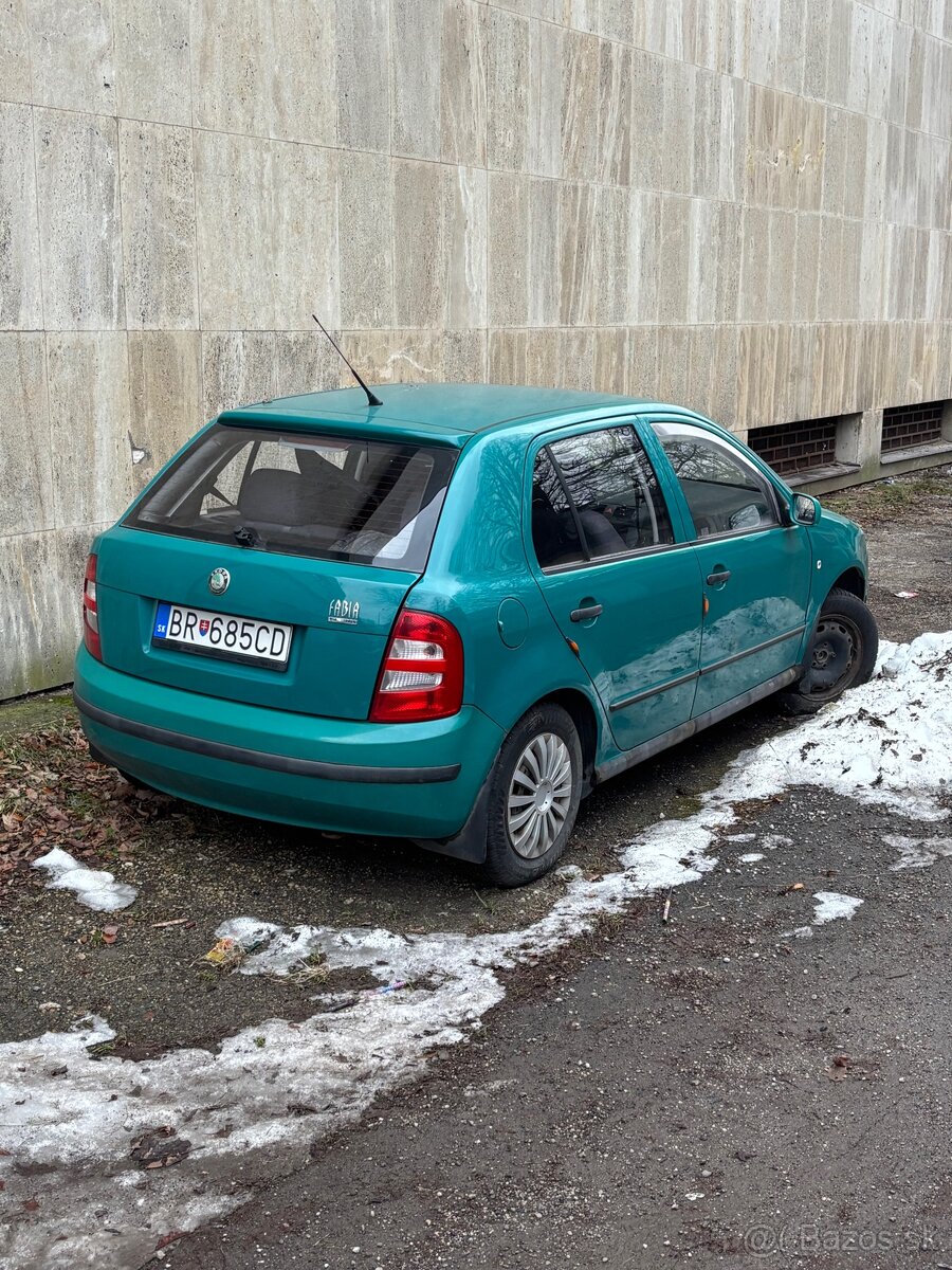 Škoda fabia 1.4 44kw junior - 9