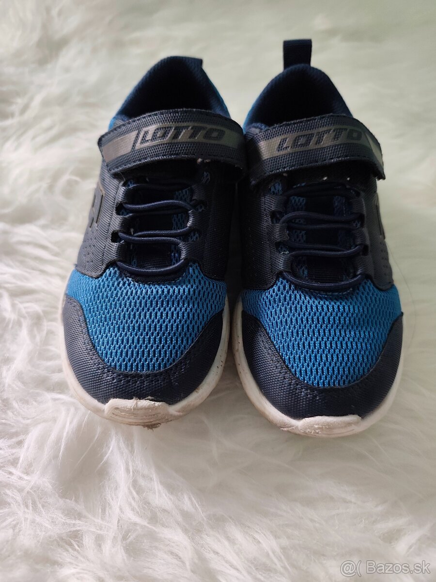 Sandálky, papučky, tenisky - 9