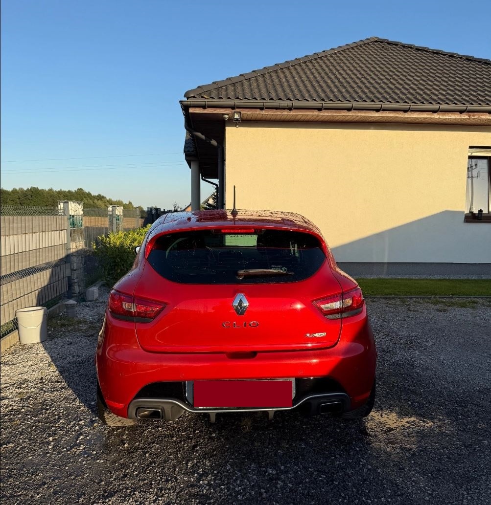 Renault Clio TCe 220 EDC - 9