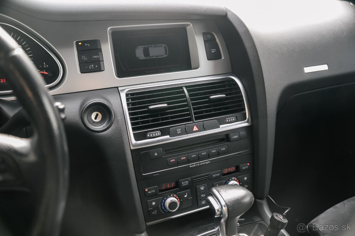 Audi Q7 4.2 TDI V8 Quattro Sline - 9